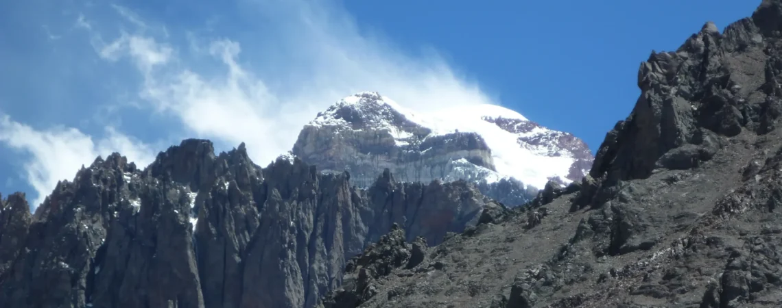 Widok na szczyt Aconcagua