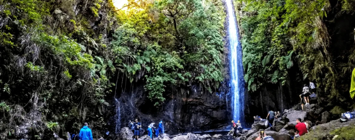 Wodospad w górach Madery