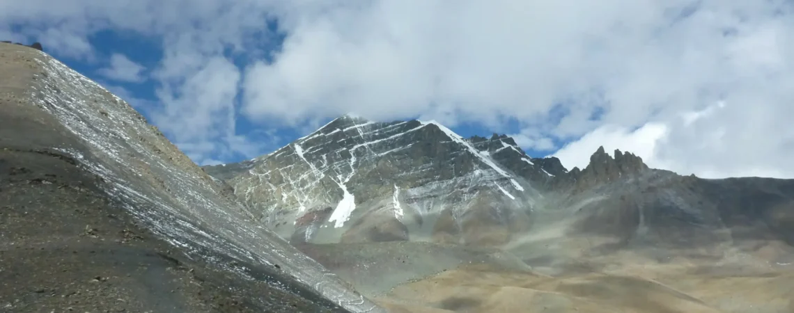Widok na szczyt Damavand