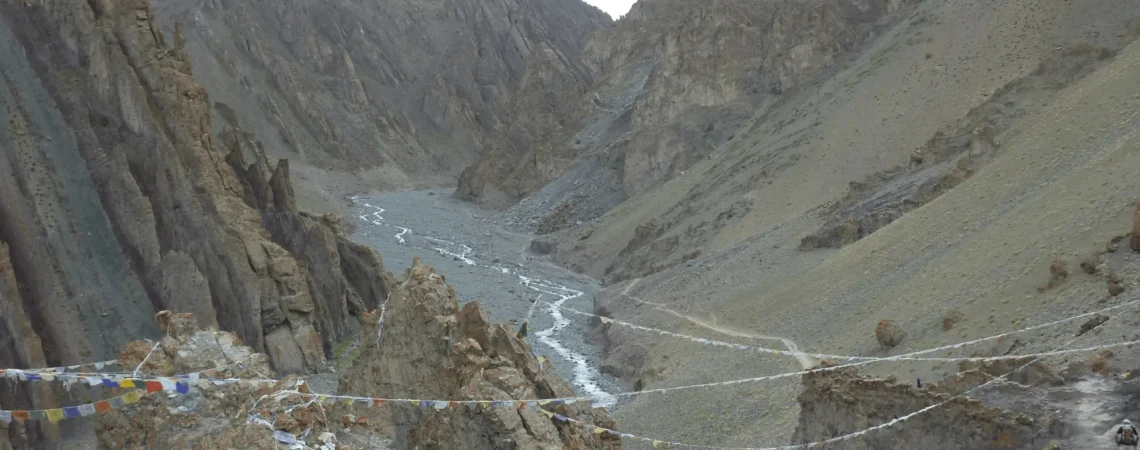 Widoki w drodze na szczyt Damavan